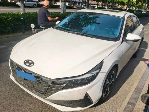 2021 Hyundai Elantra 1.5L 115HP L4 CVT,autocango,china used car exporter,china ev exporter,chinese used car exporter,chinese used ev exporter