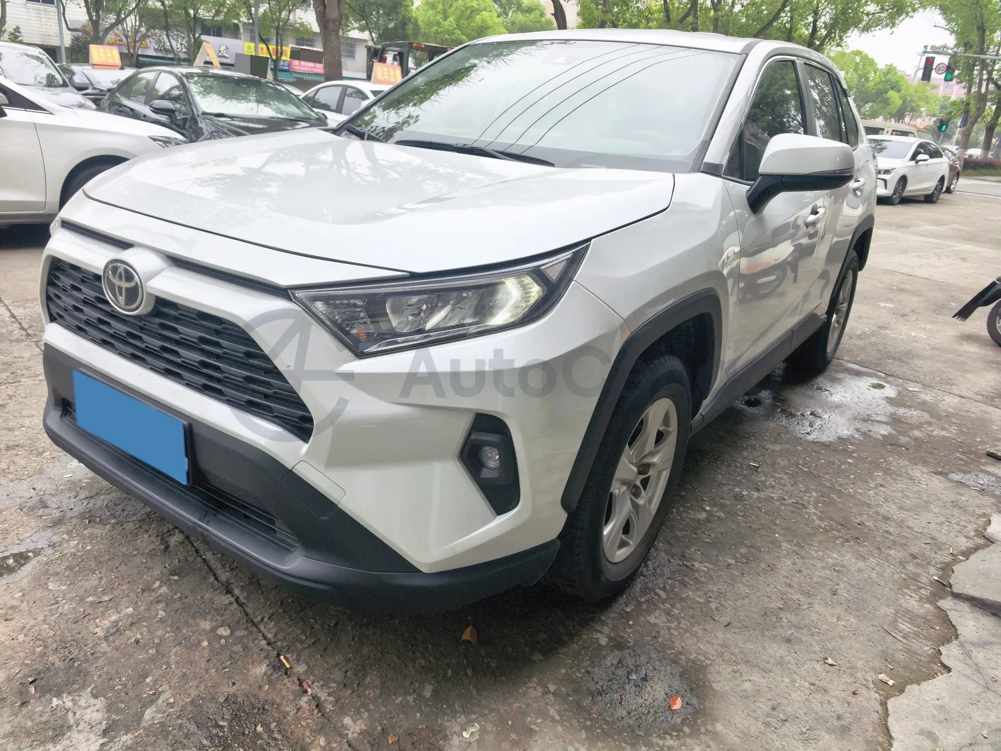 2024 Toyota RAV4 2.0L 171HP L4 CVT,autocango,china used car exporter,china ev exporter,chinese used car exporter,chinese used ev exporter
