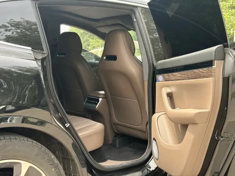 2025 HIMA R7 REEV 156HP REEV,autocango,china used car exporter,china ev exporter,chinese used car exporter,chinese used ev exporter