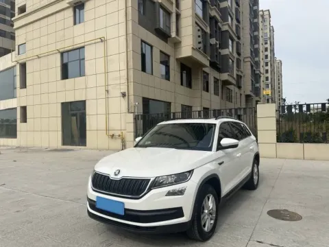 2019 BUICK ENVISIONPLUS,autocango,china used car exporter,china ev exporter,chinese used car exporter,chinese used ev exporter