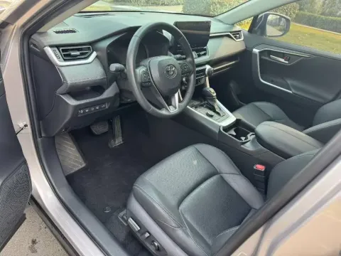 2023 Toyota Wildlander 2.5L 178HP L4 E-CVT Hybrid,autocango,china used car exporter,china ev exporter,chinese used car exporter,chinese used ev exporter