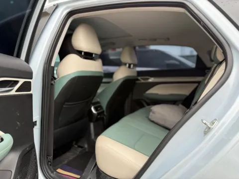2022 Geely Emgrand L HiP 1.5T 181HP L4 3DHT PHEV 15.5KWH
