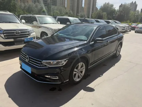 2023 VOLKSWAGEN MAGOTAN,autocango,china used car exporter,china ev exporter,chinese used car exporter,chinese used ev exporter