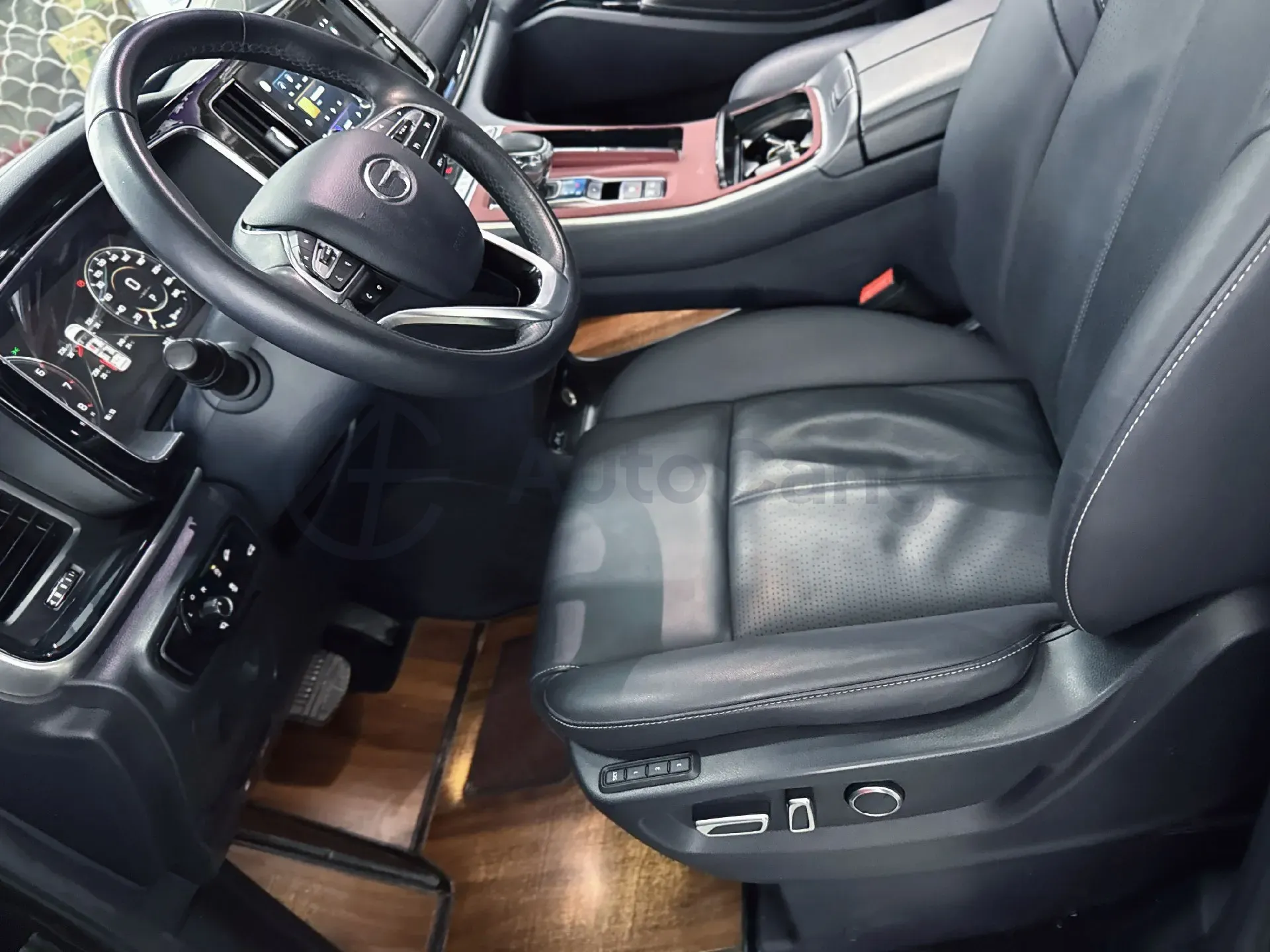 2021 GAC Trumpchi M8 2.0T 252HP L4 8AT,autocango,china used car exporter,china ev exporter,chinese used car exporter,chinese used ev exporter