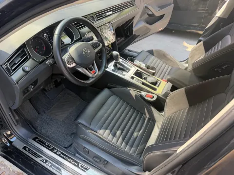 2020 Volkswagen Magotan 2.0T 186HP L4 7DCT,autocango,china used car exporter,china ev exporter,chinese used car exporter,chinese used ev exporter