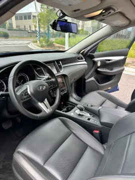 2018 Infiniti QX30 2.0T 211HP L4 7DCT,autocango,china used car exporter,china ev exporter,chinese used car exporter,chinese used ev exporter