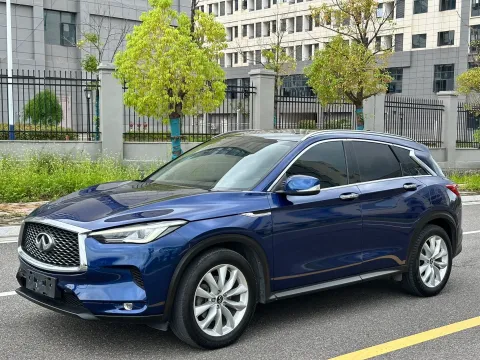 2018 Infiniti QX30 2.0T 211HP L4 7DCT,autocango,china used car exporter,china ev exporter,chinese used car exporter,chinese used ev exporter