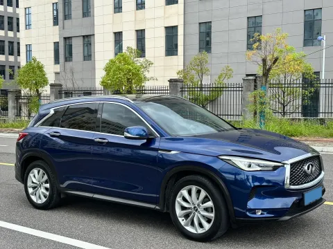 2018 Infiniti QX30 2.0T 211HP L4 7DCT,autocango,china used car exporter,china ev exporter,chinese used car exporter,chinese used ev exporter