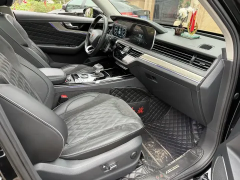 2019 HongQi HS5 2.0T 224HP L4 6AT,autocango,china used car exporter,china ev exporter,chinese used car exporter,chinese used ev exporter