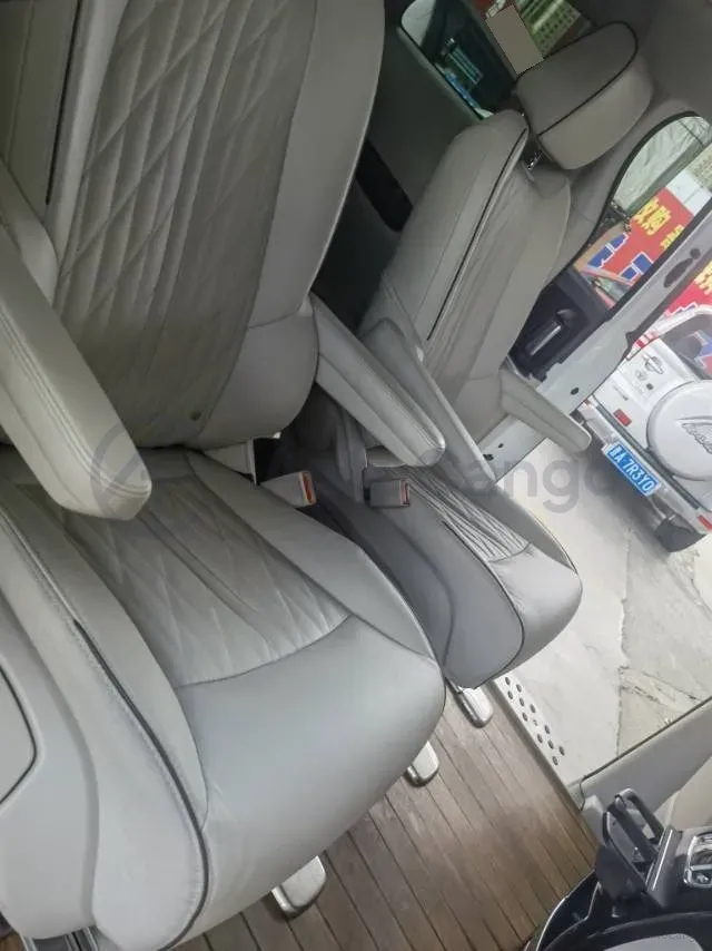 2022 Buick GL8 2.0T 237HP L4 9AT,autocango,china used car exporter,china ev exporter,chinese used car exporter,chinese used ev exporter