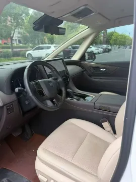 2024 Toyota Vellfire 2.5L 190HP L4 E-CVT Hybrid