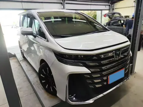 2024 Toyota Vellfire 2.5L 190HP L4 E-CVT Hybrid