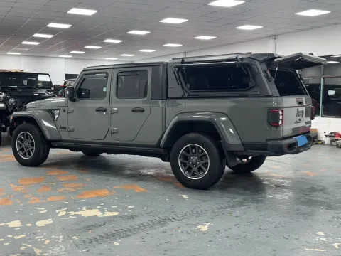 2022 Jeep Gladiator 3.6L 284HP V6 8AT