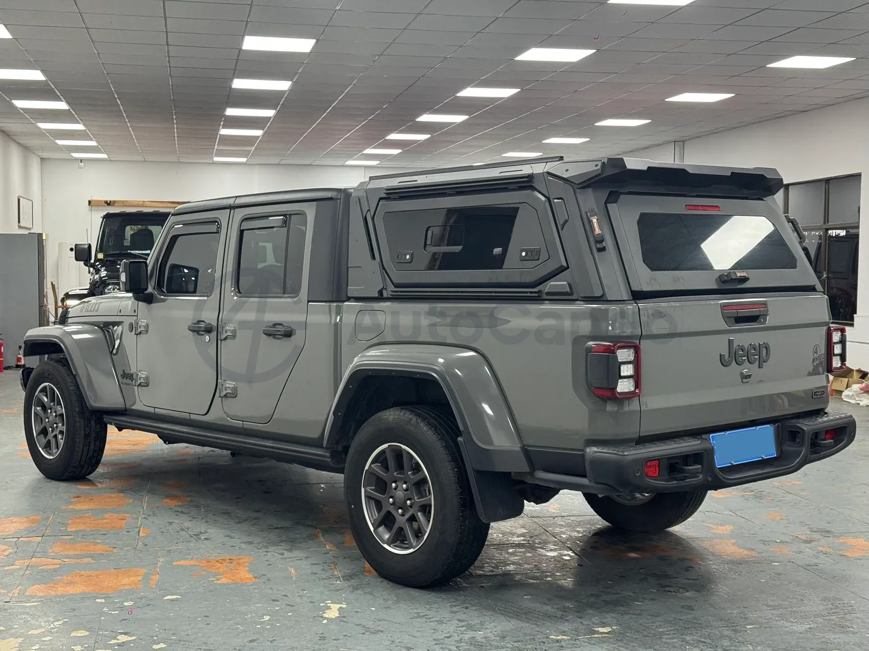 2022 Jeep Gladiator 3.6L 284HP V6 8AT,autocango,china used car exporter,china ev exporter,chinese used car exporter,chinese used ev exporter