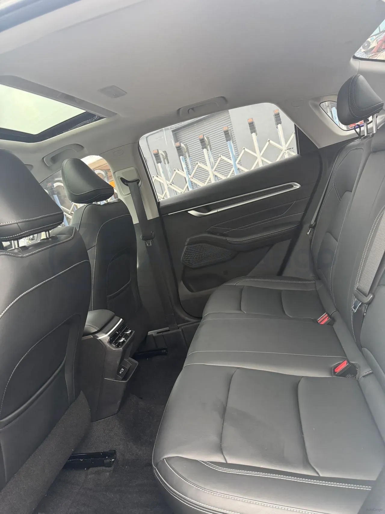 2025 Geely Emgrand 1.5L 127HP L4 CVT,autocango,china used car exporter,china ev exporter,chinese used car exporter,chinese used ev exporter