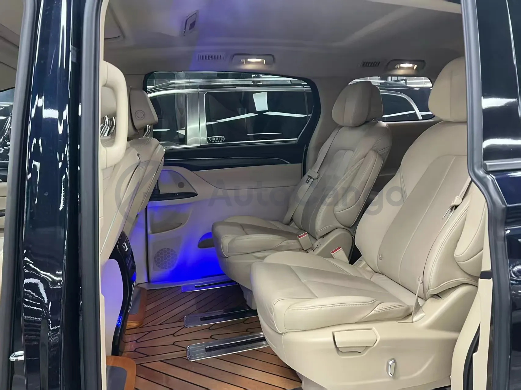 2023 Buick GL8 2.0T 237HP L4 9AT,autocango,china used car exporter,china ev exporter,chinese used car exporter,chinese used ev exporter