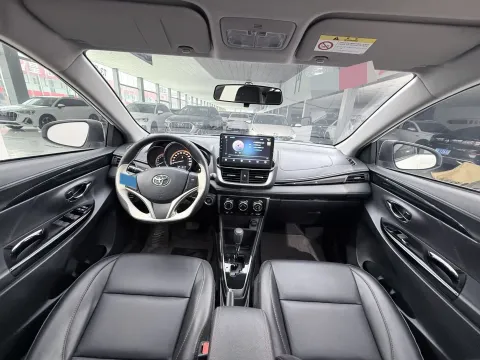 2022 Toyota Yaris L 1.5L 112HP L4 CVT