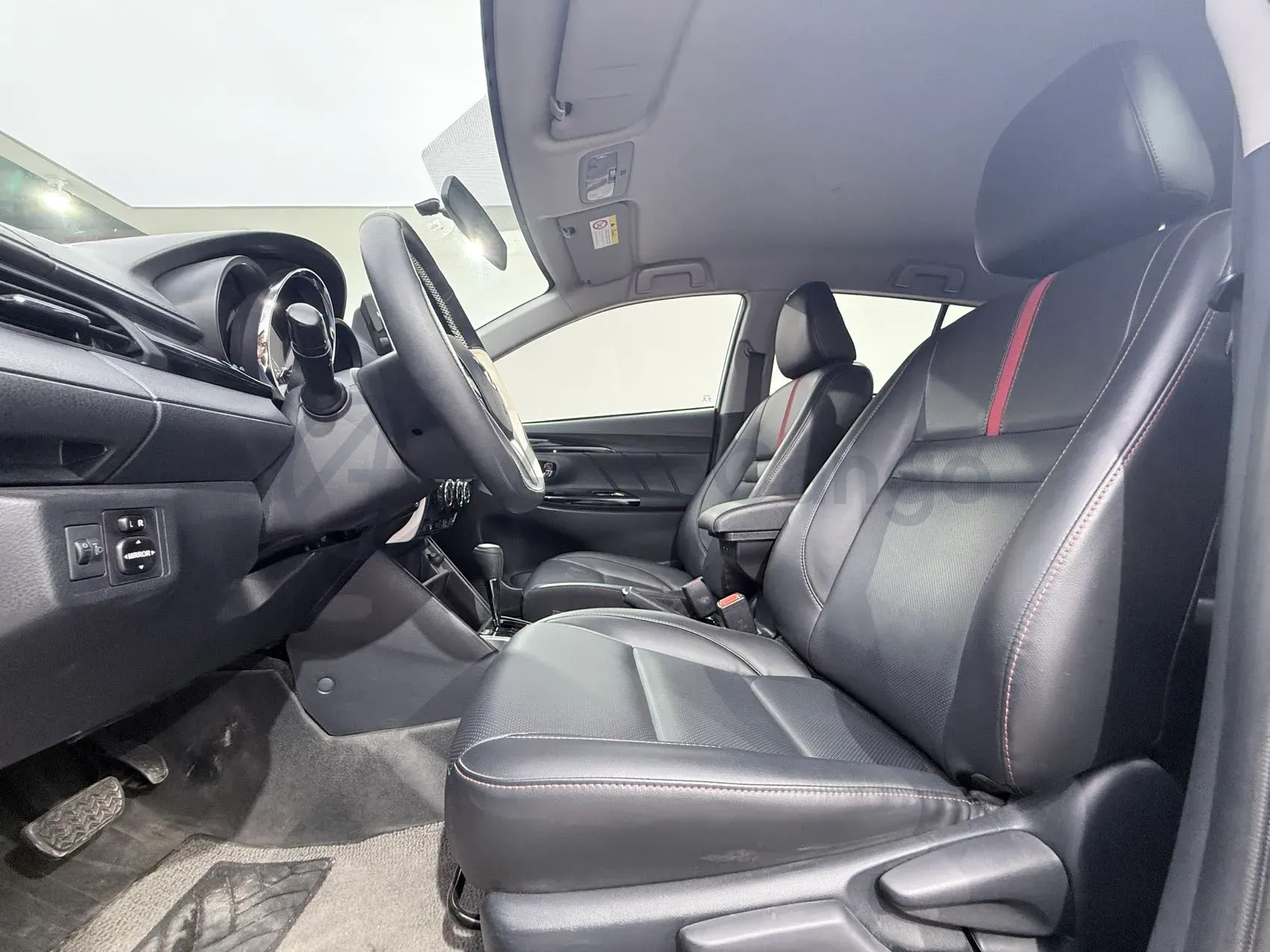 2022 Toyota Yaris L 1.5L 112HP L4 CVT,autocango,china used car exporter,china ev exporter,chinese used car exporter,chinese used ev exporter