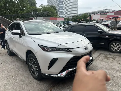 2022 Toyota Venza 2.0L 171HP L4 CVT