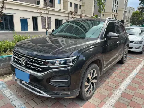 2019 JEEP CHEROKEE,autocango,china used car exporter,china ev exporter,chinese used car exporter,chinese used ev exporter