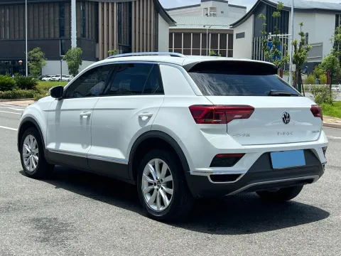 2022 Volkswagen T-Roc 1.4T 150HP L4 7DCT,autocango,china used car exporter,china ev exporter,chinese used car exporter,chinese used ev exporter