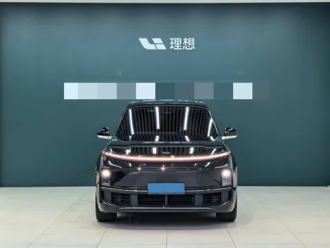 2024 Volvo S60 2.0T 197HP L4 7DCT,autocango,china used car exporter,china ev exporter,chinese used car exporter,chinese used ev exporter