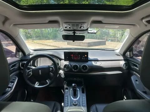 2020 WEY VV6 2.0T 227HP L4 7DCT