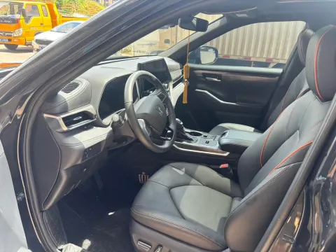2024 Toyota Crown Kluger 2.5L 189HP L4 E-CVT Hybrid,autocango,china used car exporter,china ev exporter,chinese used car exporter,chinese used ev exporter