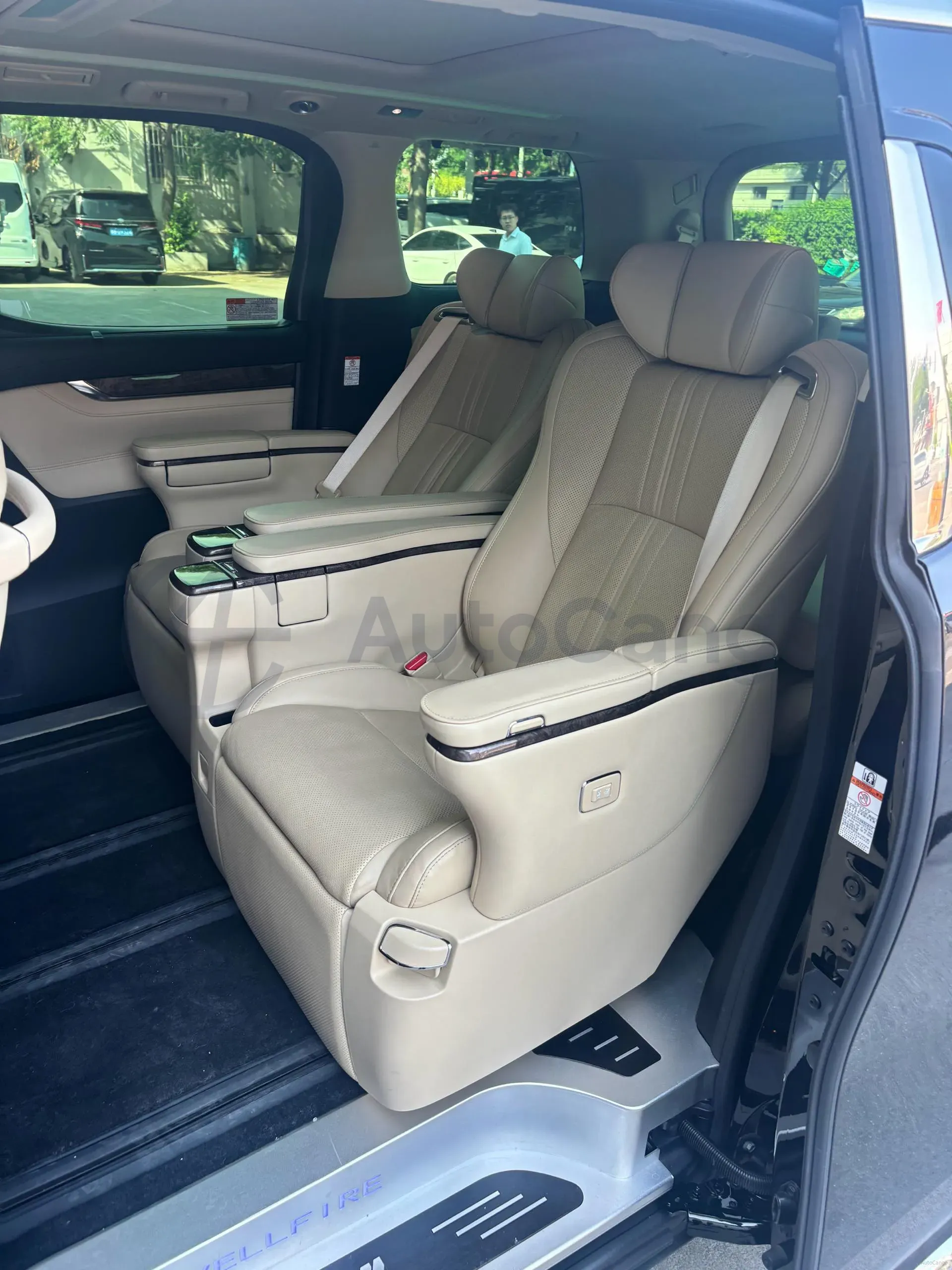 2021 Toyota Vellfire 2.5L 117HP L4 E-CVT Hybrid,autocango,china used car exporter,china ev exporter,chinese used car exporter,chinese used ev exporter