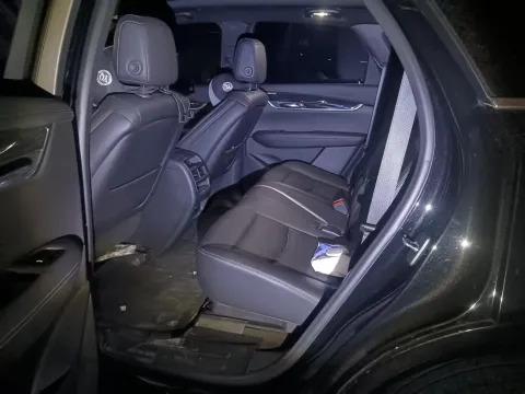 2021 Cadillac XT5 2.0T 237HP L4 9AT,autocango,china used car exporter,china ev exporter,chinese used car exporter,chinese used ev exporter
