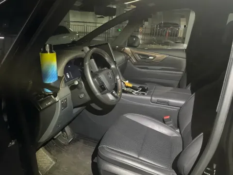 2024 Toyota Vellfire 2.5L 190HP L4 E-CVT Hybrid,autocango,china used car exporter,china ev exporter,chinese used car exporter,chinese used ev exporter
