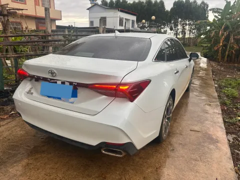 2023 Toyota Avalon 2.0L 177HP L4 CVT