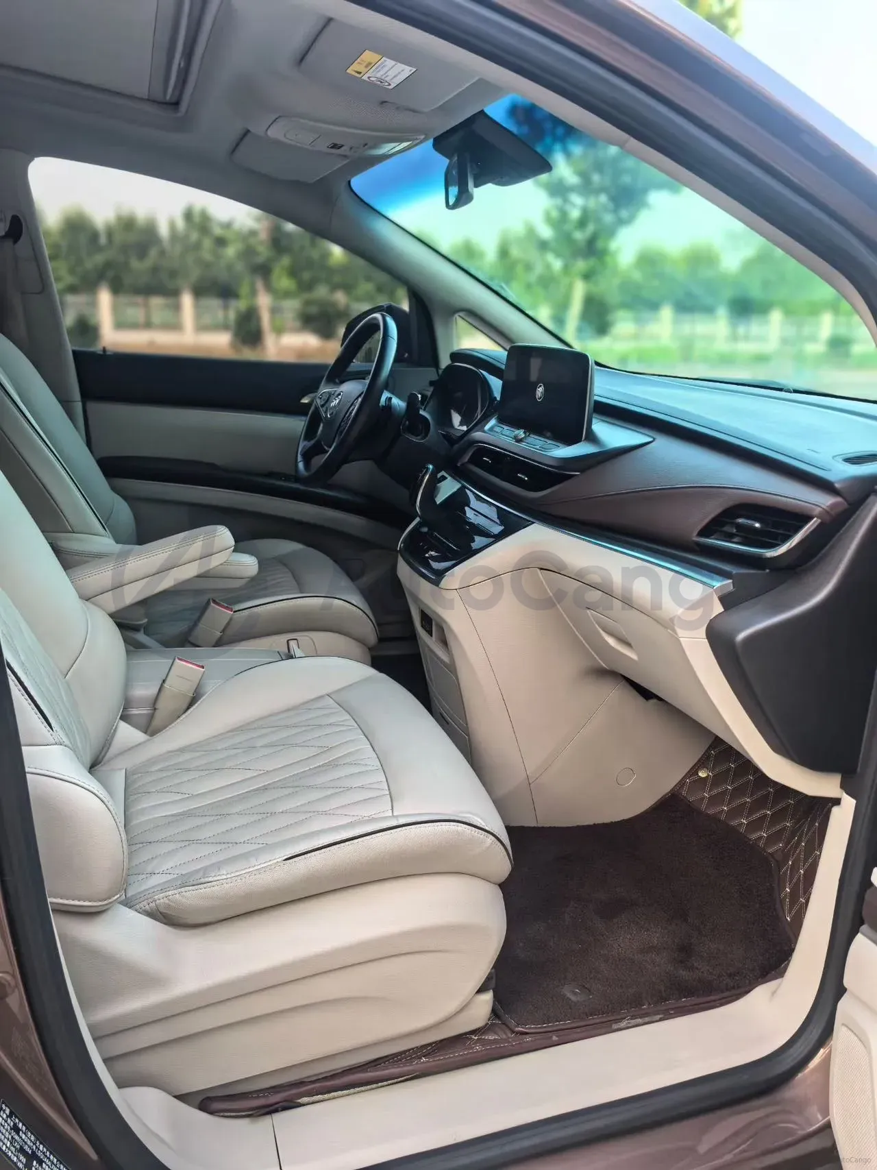 2022 Buick GL8 2.0T 237HP L4 9AT,autocango,china used car exporter,china ev exporter,chinese used car exporter,chinese used ev exporter
