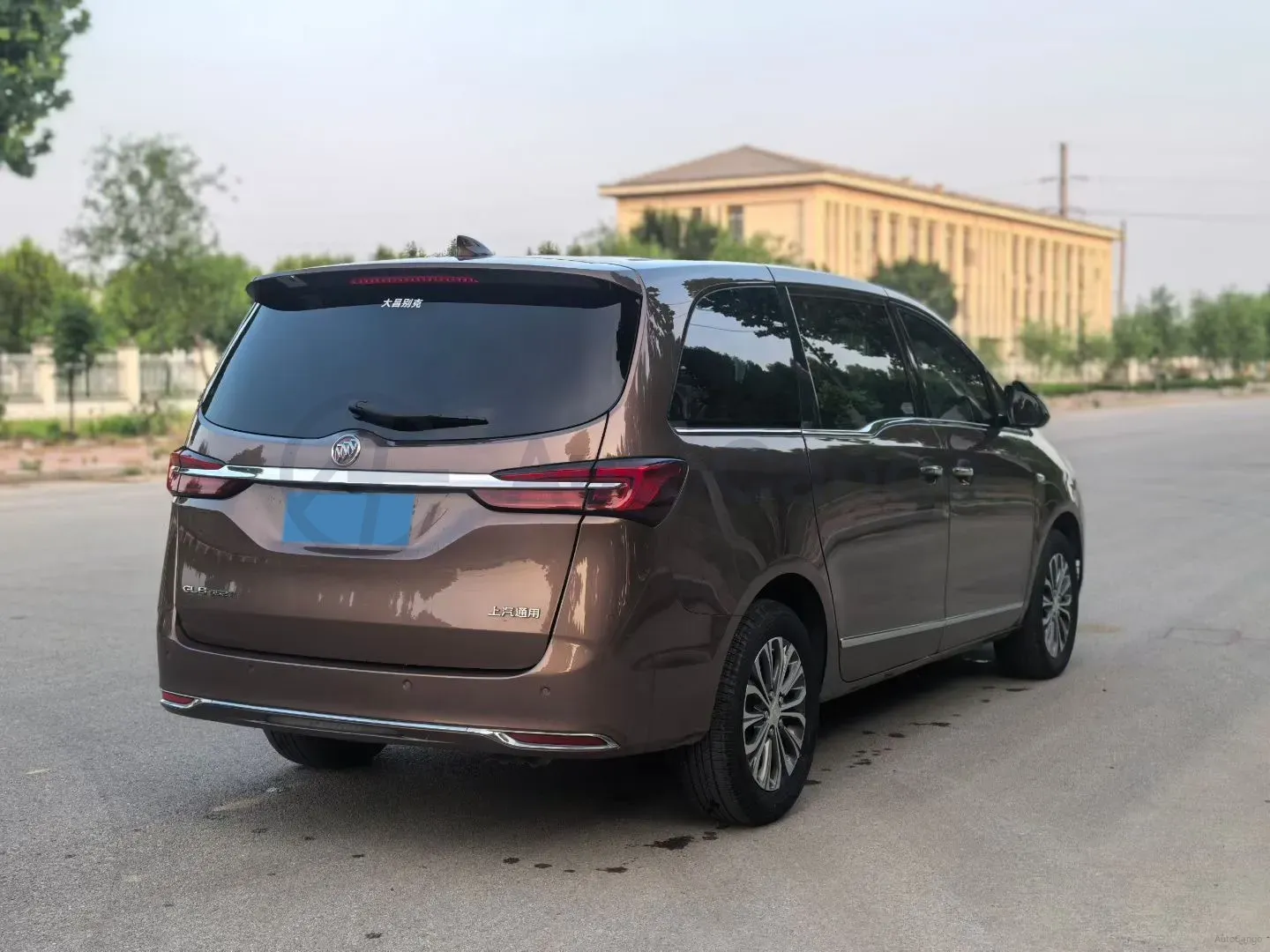 2022 Buick GL8 2.0T 237HP L4 9AT,autocango,china used car exporter,china ev exporter,chinese used car exporter,chinese used ev exporter