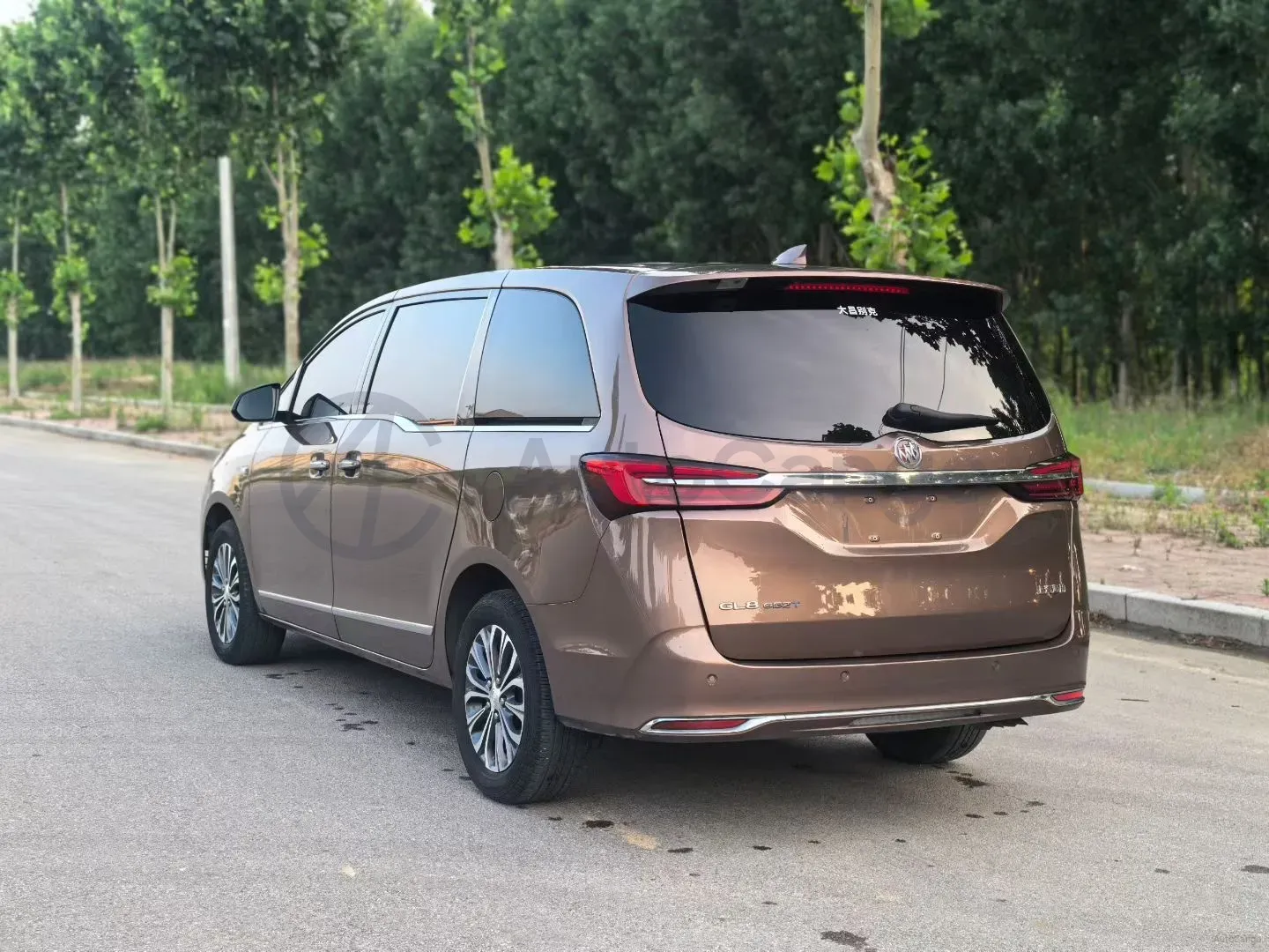 2022 Buick GL8 2.0T 237HP L4 9AT,autocango,china used car exporter,china ev exporter,chinese used car exporter,chinese used ev exporter