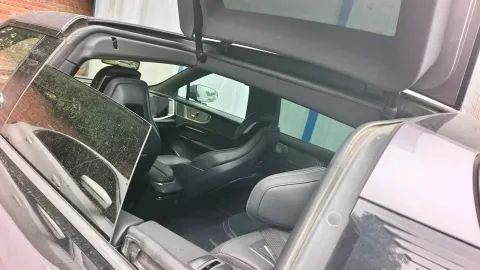 2023 HiPhi Y BEV 76.6KWH,autocango,china used car exporter,china ev exporter,chinese used car exporter,chinese used ev exporter