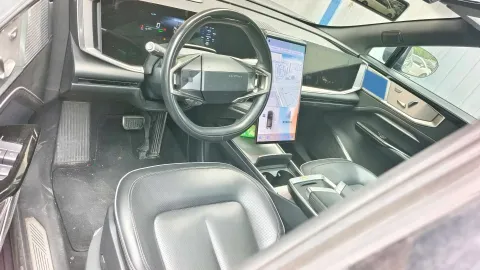 2023 HiPhi Y BEV 76.6KWH,autocango,china used car exporter,china ev exporter,chinese used car exporter,chinese used ev exporter
