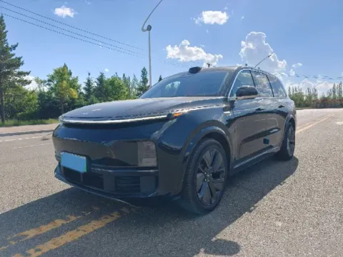 2024 LI L9,autocango,china used car exporter,china ev exporter,chinese used car exporter,chinese used ev exporter