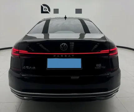 2024 Volkswagen Passat 2.0T 220HP L4 7DCT,autocango,china used car exporter,china ev exporter,chinese used car exporter,chinese used ev exporter