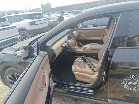 2025 ONVO L60 BEV