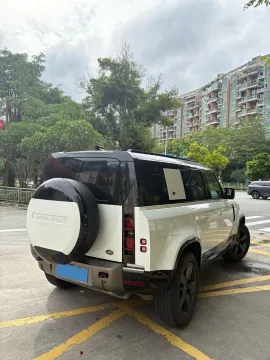 2024 Land Rover Defender 3.0T 400HP L6 8AT