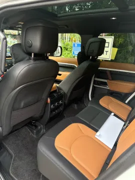 2024 Land Rover Defender 3.0T 400HP L6 8AT