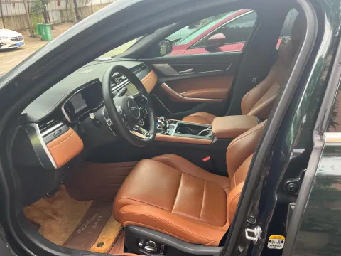 2023 Jaguar XFL 2.0T 300HP L4 8AT