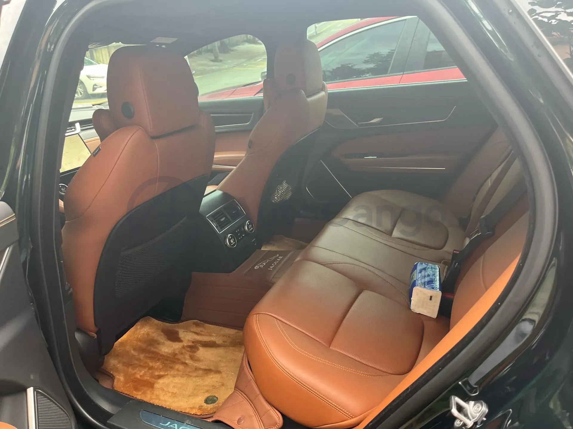 2023 Jaguar XFL 2.0T 300HP L4 8AT,autocango,china used car exporter,china ev exporter,chinese used car exporter,chinese used ev exporter
