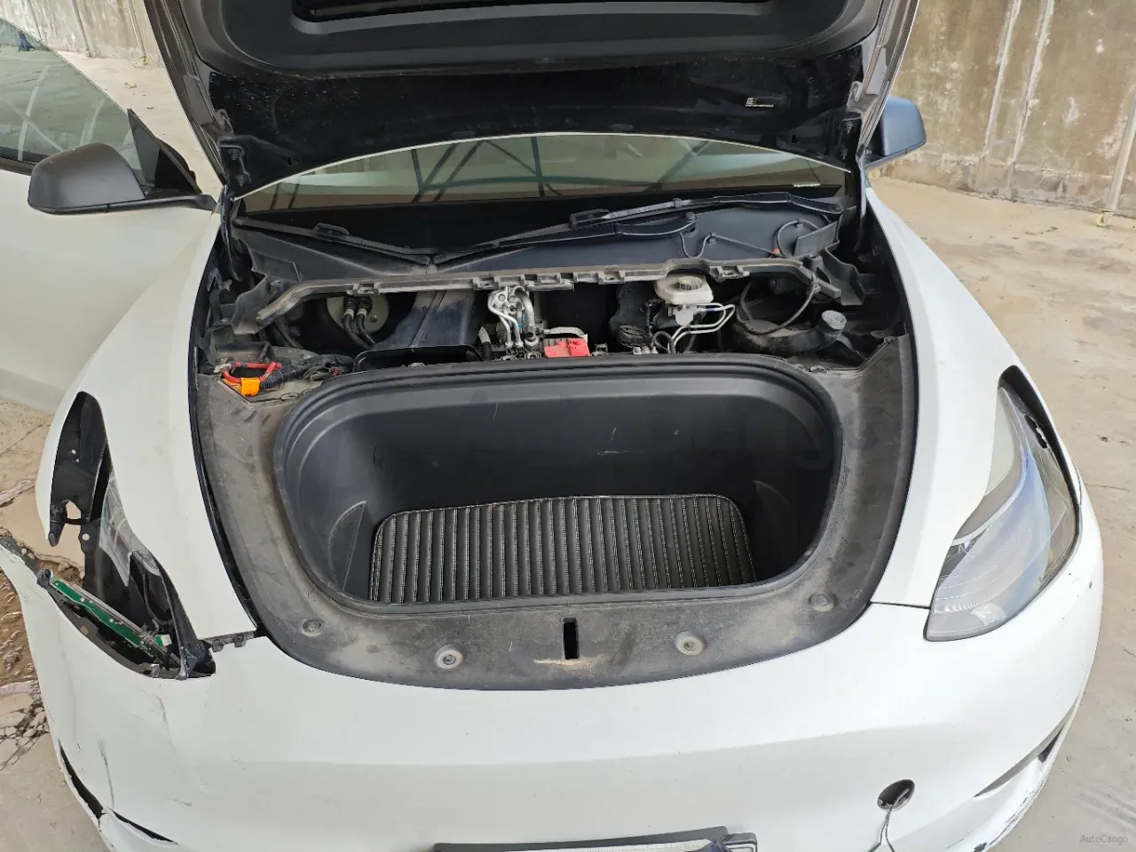 2021 Tesla Model Y BEV 60KWH,autocango,china used car exporter,china ev exporter,chinese used car exporter,chinese used ev exporter