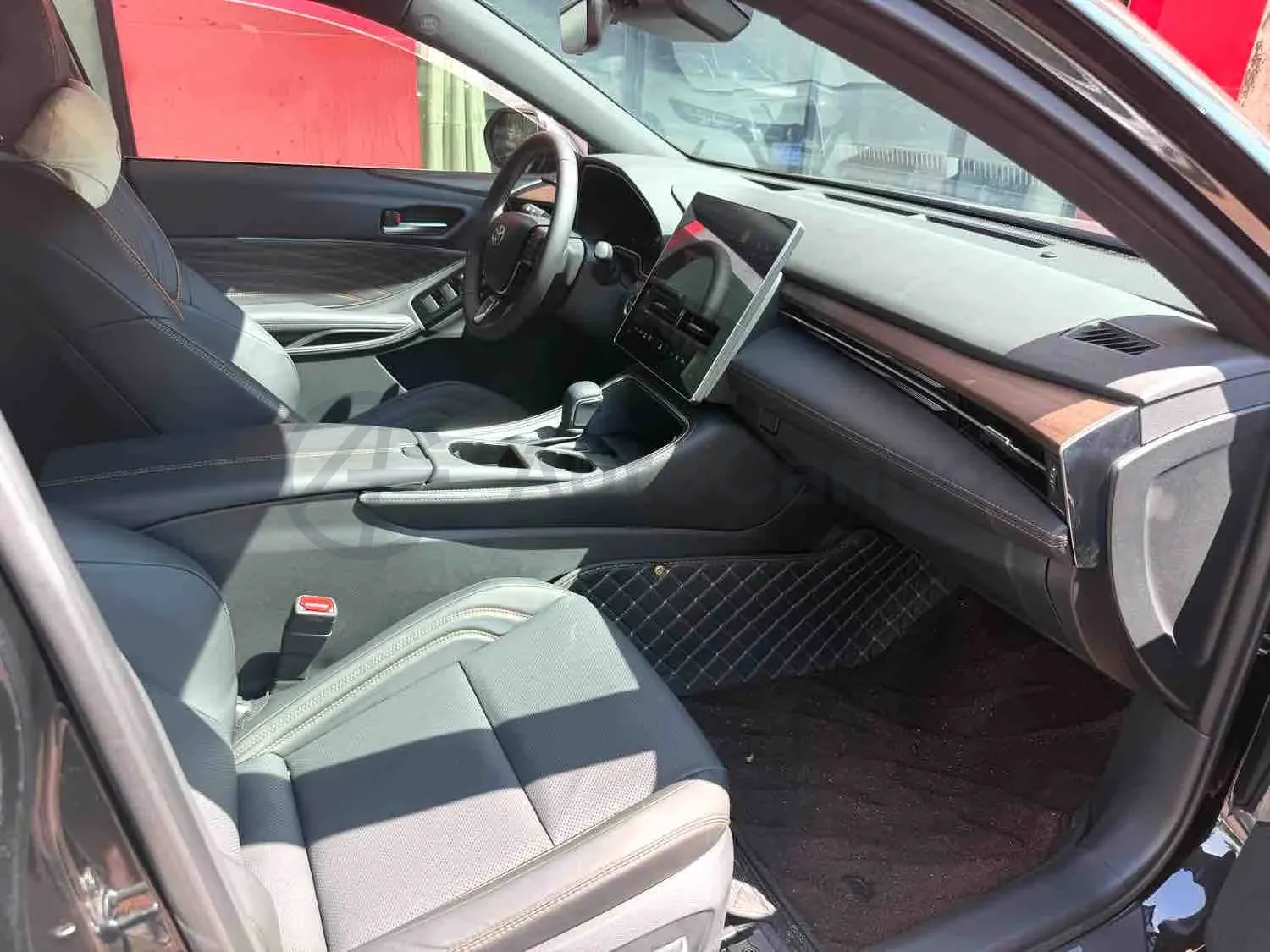 2026 Toyota Avalon 2.5L 185HP L4 E-CVT Hybrid,autocango,china used car exporter,china ev exporter,chinese used car exporter,chinese used ev exporter
