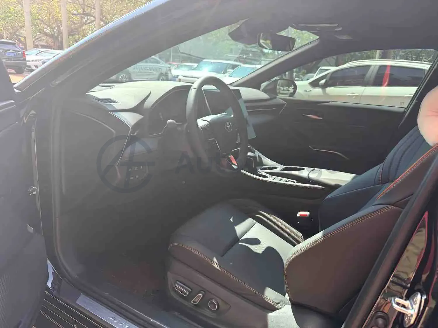 2026 Toyota Avalon 2.5L 185HP L4 E-CVT Hybrid,autocango,china used car exporter,china ev exporter,chinese used car exporter,chinese used ev exporter