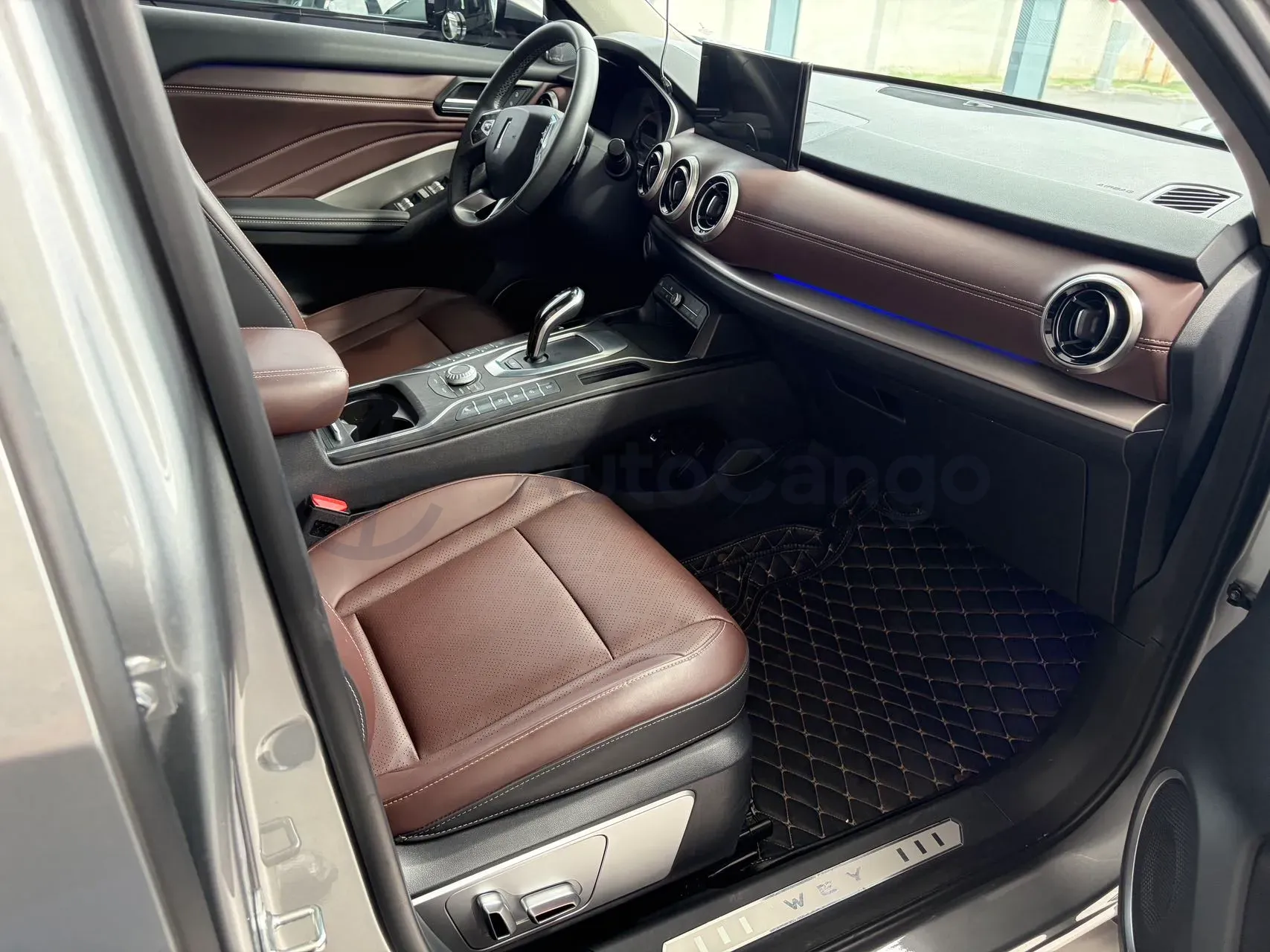 2021 WEY VV6 2.0T 227HP L4 7DCT,autocango,china used car exporter,china ev exporter,chinese used car exporter,chinese used ev exporter