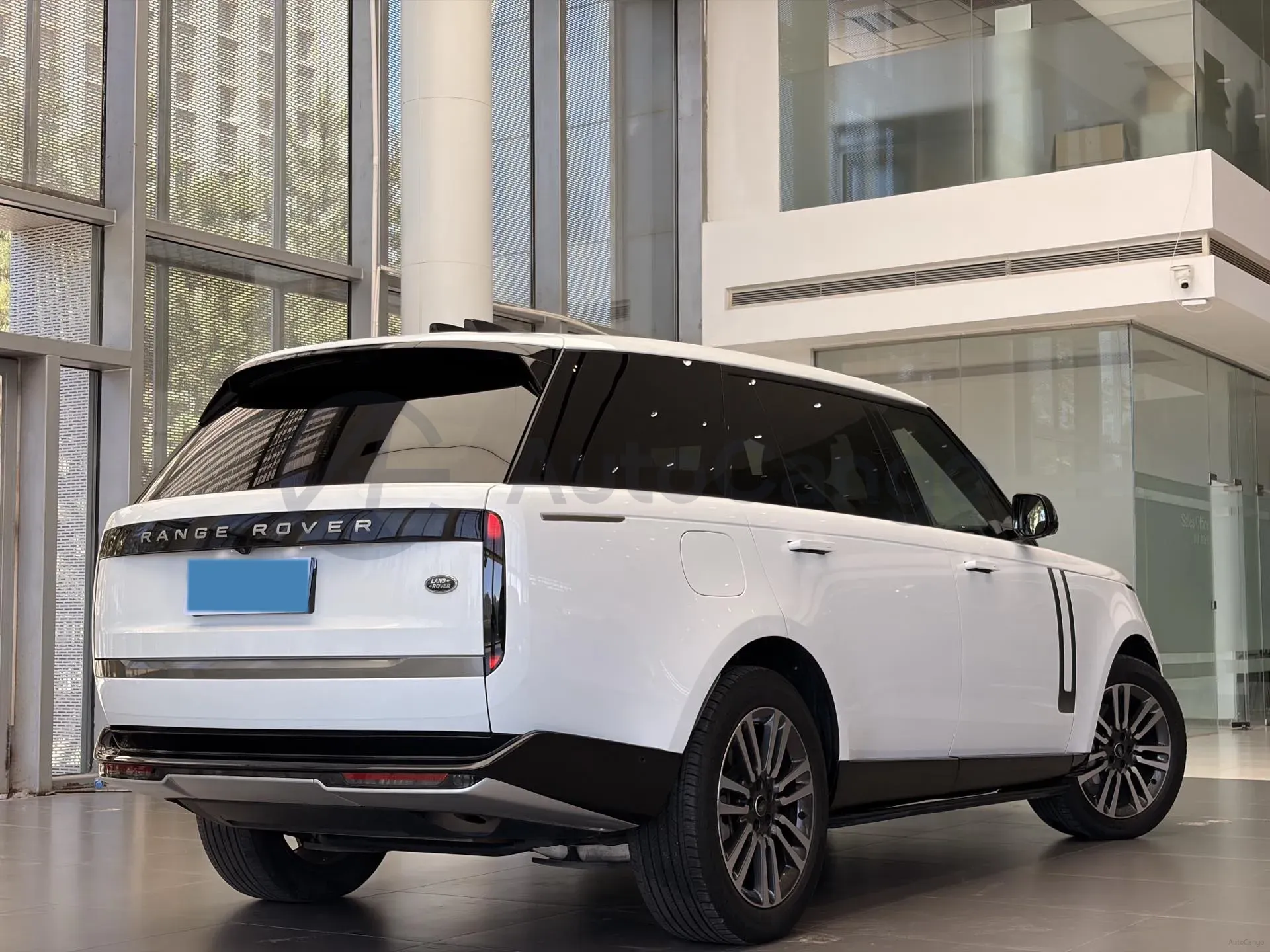 2024 Land Rover Range Rover 3.0T 400HP L6 8AT,autocango,china used car exporter,china ev exporter,chinese used car exporter,chinese used ev exporter