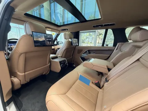 2024 Land Rover Range Rover 3.0T 400HP L6 8AT